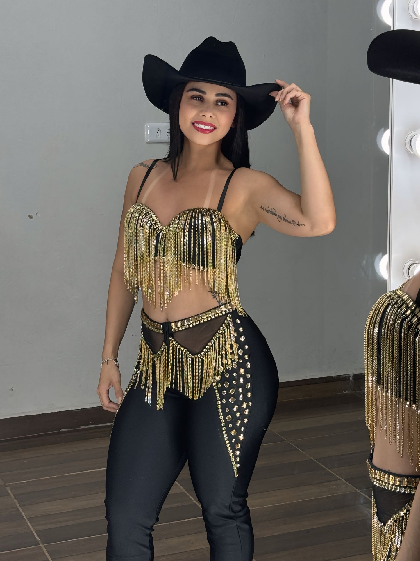 Conjunto Marielle – Correntes e Pedrarias Douradas | Tamanho Único 38 ao 44