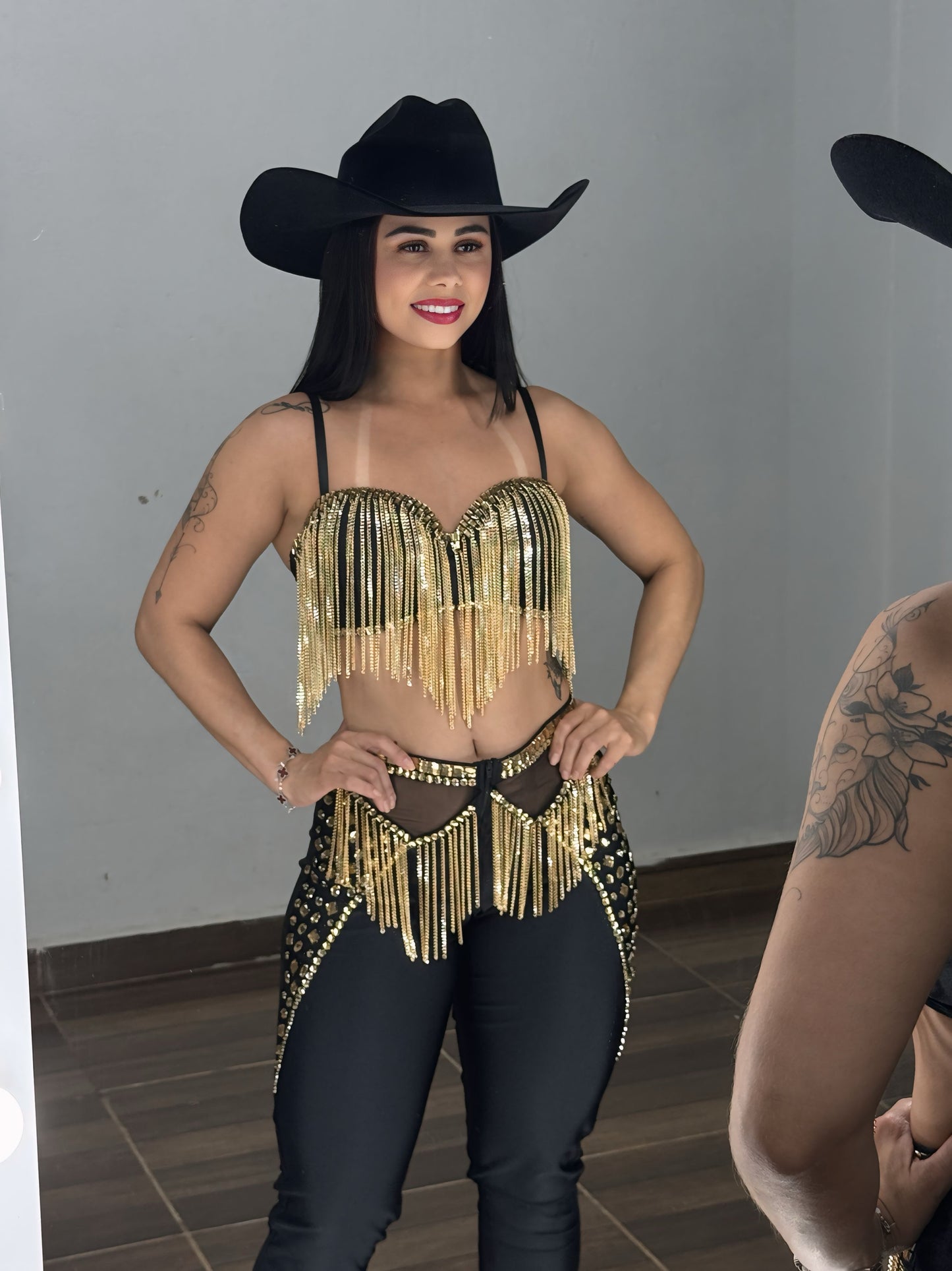 Conjunto Marielle – Correntes e Pedrarias Douradas | Tamanho Único 38 ao 44