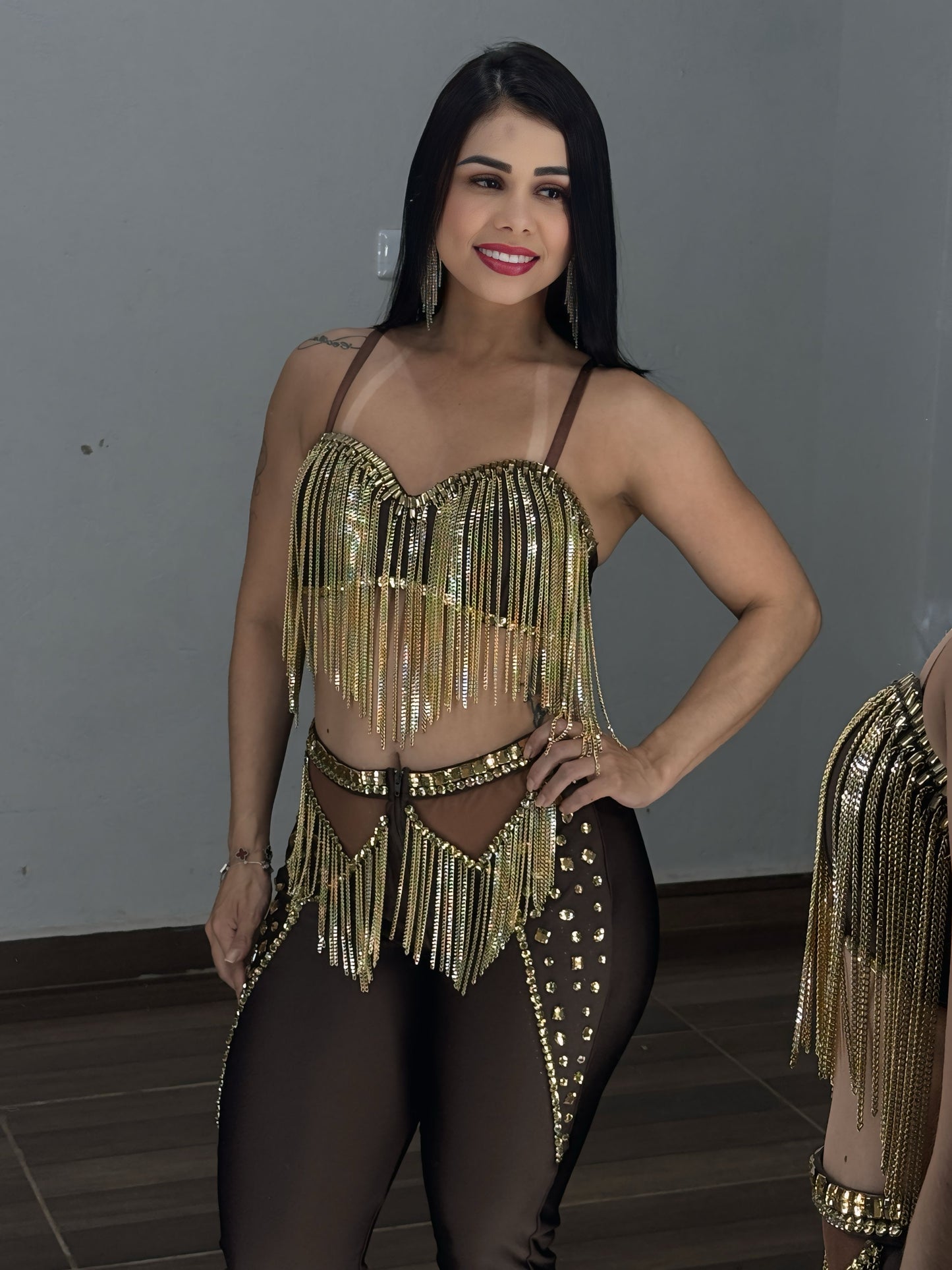 Conjunto Marielle – Correntes e Pedrarias Douradas | Tamanho Único 38 ao 44