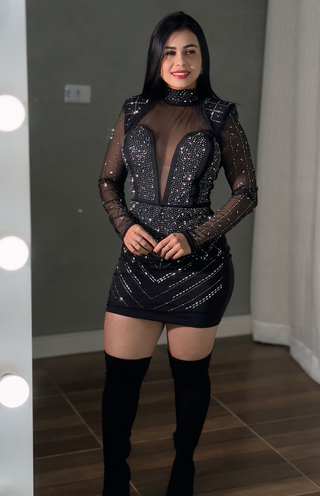 Vestido com brilho e ombreira Carol - Preciosa by Catiuse Daniela
