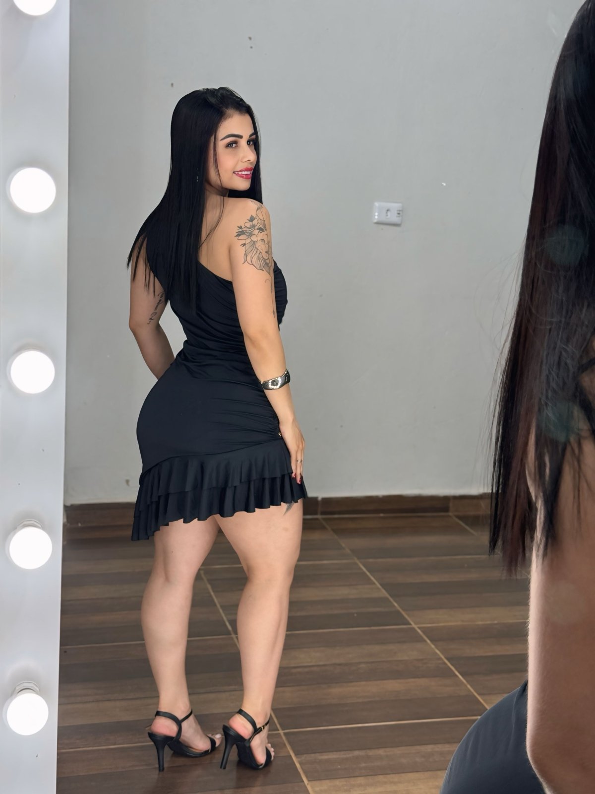 Vestido Macaquinho Camily: A Peça Perfeita para Festas de Fim de Ano - PAULA MELLO - Preciosa by Catiuse Daniela