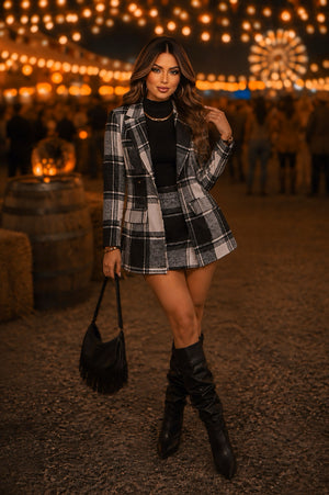 Conjunto Western Luxo | Blazer Estruturado e Short Saia em Tecido Flanelado Xadrez