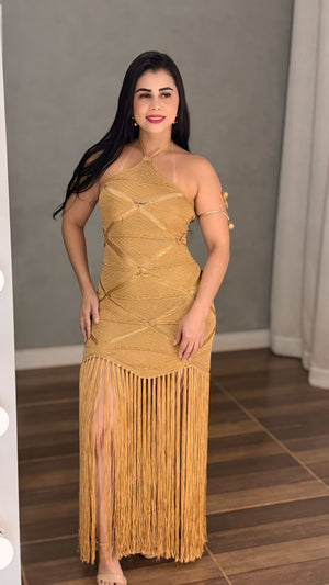 Vestido Longo Luxo em Tricô de Fio Rayon | Decote Frente Única sem Bojo, Costas Trançadas com Amarração, Short Interno e Franjas Longas