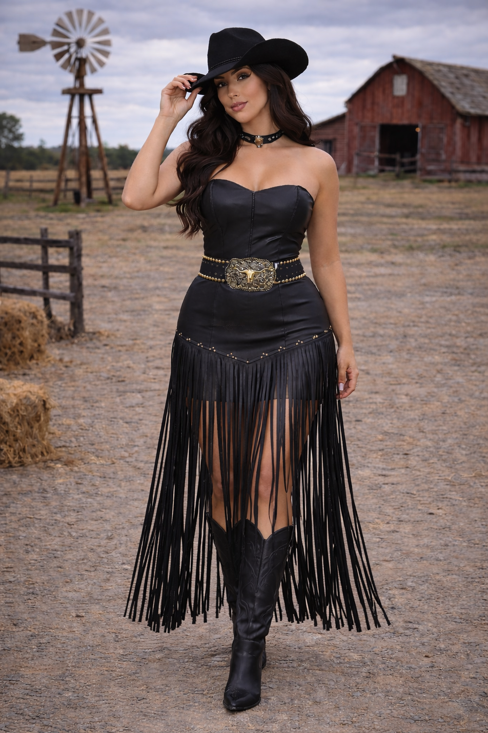 Vestido Gabi Luxo | Courino Estruturado e Franjas Longas Western