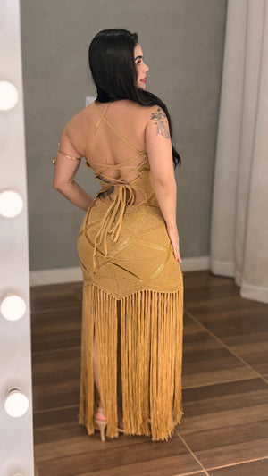 Vestido Longo Luxo em Tricô de Fio Rayon | Decote Frente Única sem Bojo, Costas Trançadas com Amarração, Short Interno e Franjas Longas