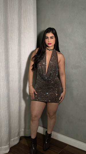 Vestido Frente Única | Tecido Importado com Strass Frente e Costas, Decote Degagê e Costas Nuas