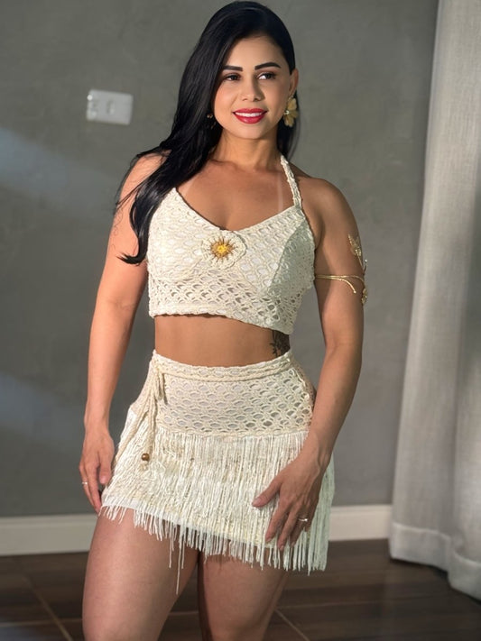 Conjunto Crochê e Franjas Artesanal | Saia Curta, Cropped detalhe Flor - Preciosa by Catiuse Daniela