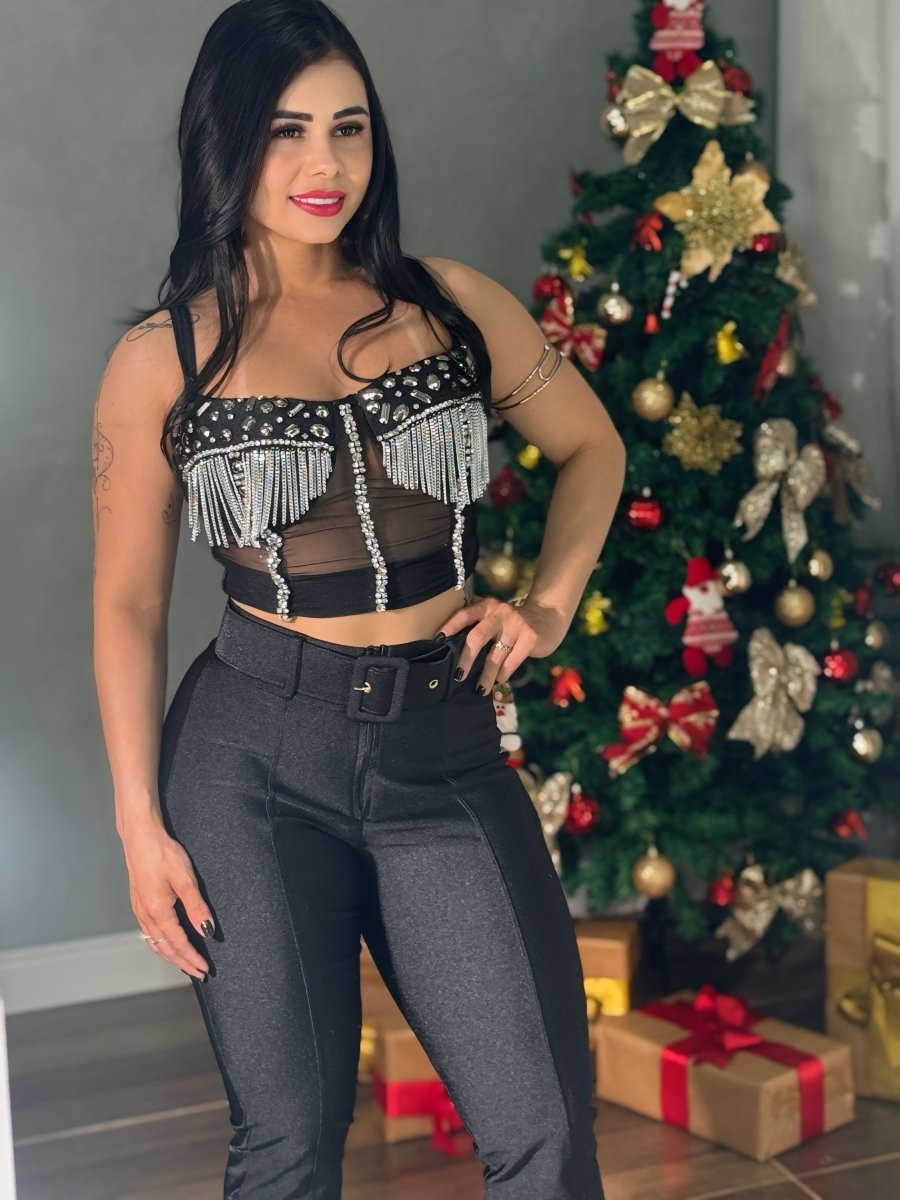 Conjunto Cropped com franjas e strass, Calça Semi Flare com cinto - Preciosa by Catiuse Daniela
