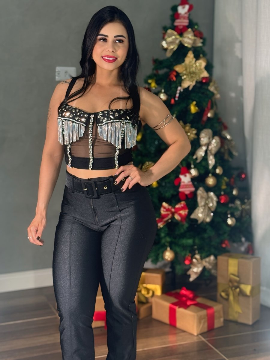 Conjunto Cropped com franjas e strass, Calça Semi Flare com cinto - Preciosa by Catiuse Daniela