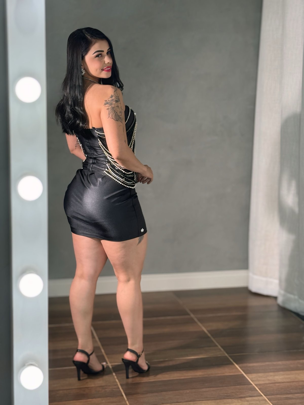 Conjunto Cropped e Short Saia Brilho e pedrarias Celebration - Preciosa by Catiuse Daniela