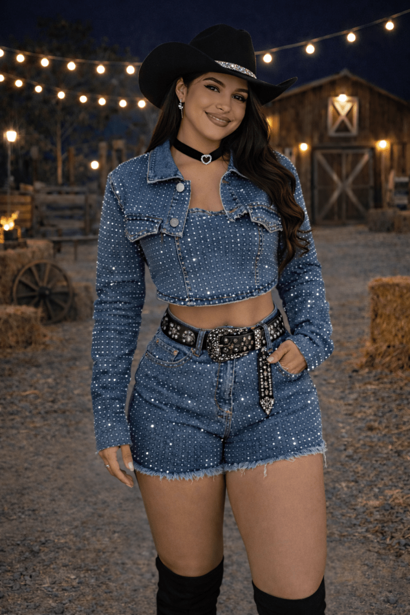Conjunto Jeans Shine Luxo | Jaqueta, Cropped e Short com Aplicações de Brilho - Preciosa by Catiuse Daniela
