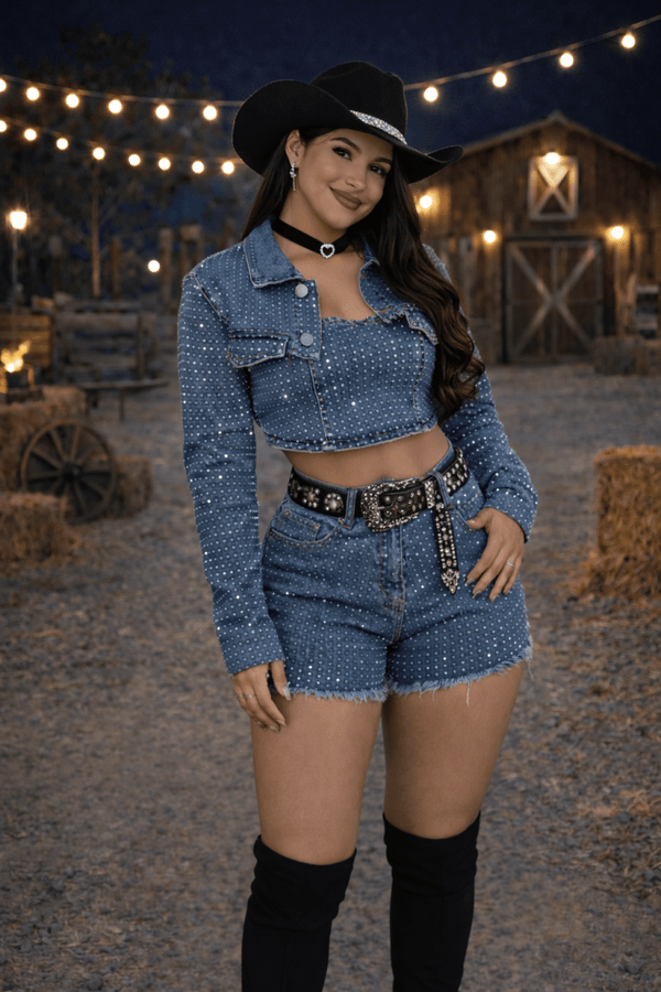 Conjunto Jeans Shine Luxo | Jaqueta, Cropped e Short com Aplicações de Brilho - Preciosa by Catiuse Daniela
