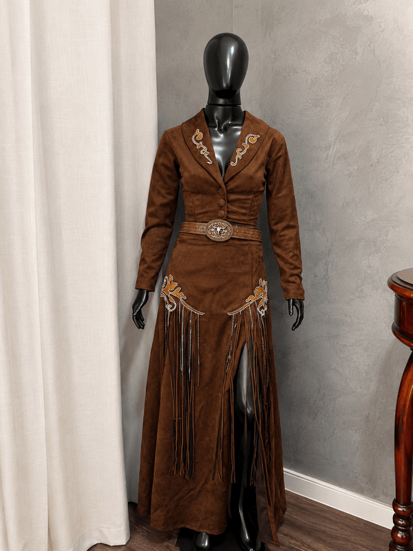 Conjunto Western Arizona Luxo | Cropped Blazer com Botões e Saia Longa de Suede Scuba com Bordados e Corrente de Strass - Preciosa by Catiuse Daniela