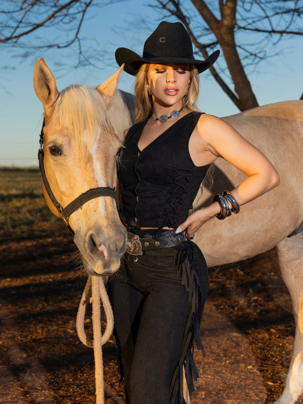 Conjunto Western Dakota Luxo | Colete Cropped com Botões e Calça Flare de Suede Scuba com Franjas Laterais - Preciosa by Catiuse Daniela