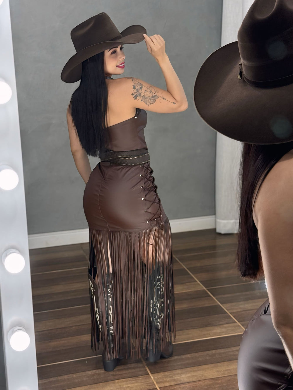 Conjunto Western Dakota Luxo | Corsele Estruturado e Saia com Franjas em Couro - Preciosa by Catiuse Daniela