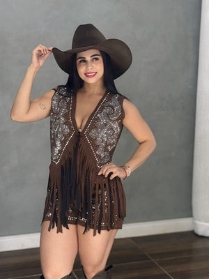 Conjunto Western Glam Luxo | Colete com Franjas e Short em Suede com Strass - Preciosa by Catiuse Daniela