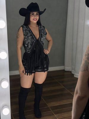 Conjunto Western Glam Luxo | Colete com Franjas e Short em Suede com Strass - Preciosa by Catiuse Daniela