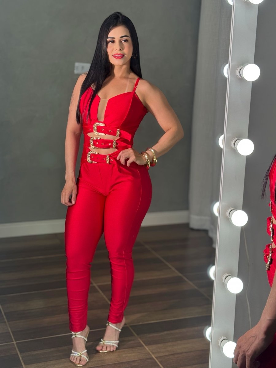 Macacão Recortes e Fivelas Brenda | Poliamida Trilobal - Preciosa by Catiuse Daniela