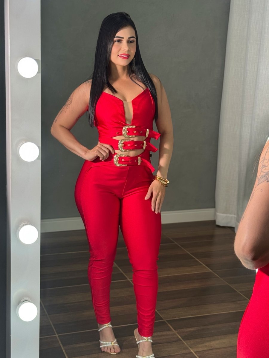 Macacão Recortes e Fivelas Brenda | Poliamida Trilobal - Preciosa by Catiuse Daniela