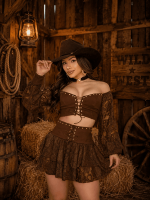 Pre venda envio 16-06 terça feira Conjunto Western Luxo | Cropped com Bojo e Short Saia em Suede Premium com Renda - Preciosa by Catiuse Daniela