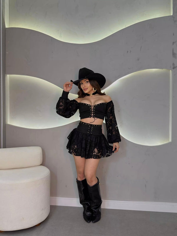 Pre venda envio 16-06 terça feira Conjunto Western Luxo | Cropped com Bojo e Short Saia em Suede Premium com Renda - Preciosa by Catiuse Daniela
