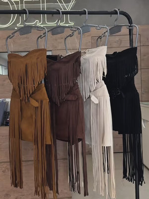 Conjunto Suede Castela Luxo | Cropped e Saia com Franjas e Fivela Western