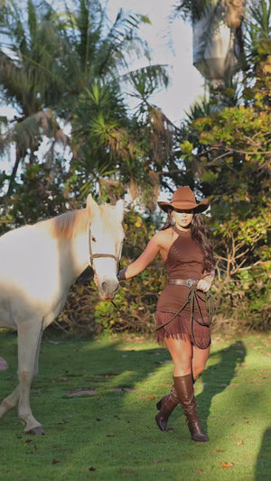 Vestido Western Raissa Luxo | Tecido Sarja com Detalhes em Taxas e Franjas