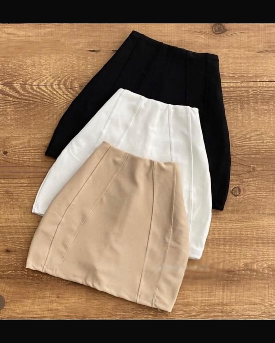 Short Saia Bengaline Frente e Atrás, Zíper Lateral - Preciosa by Catiuse Daniela