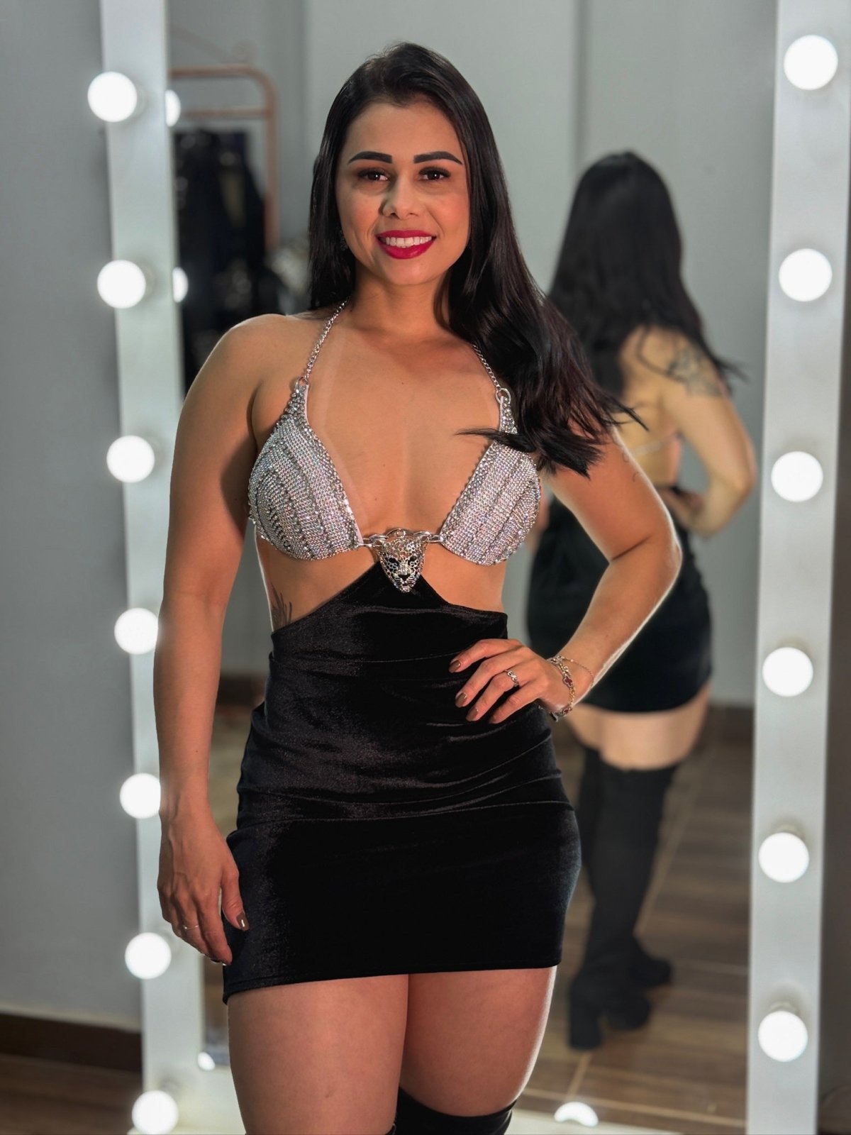 Vestido Balada Pantera 2 em 1 – Veludo com Bolero e Detalhes Luxuosos - Preciosa by Catiuse Daniela