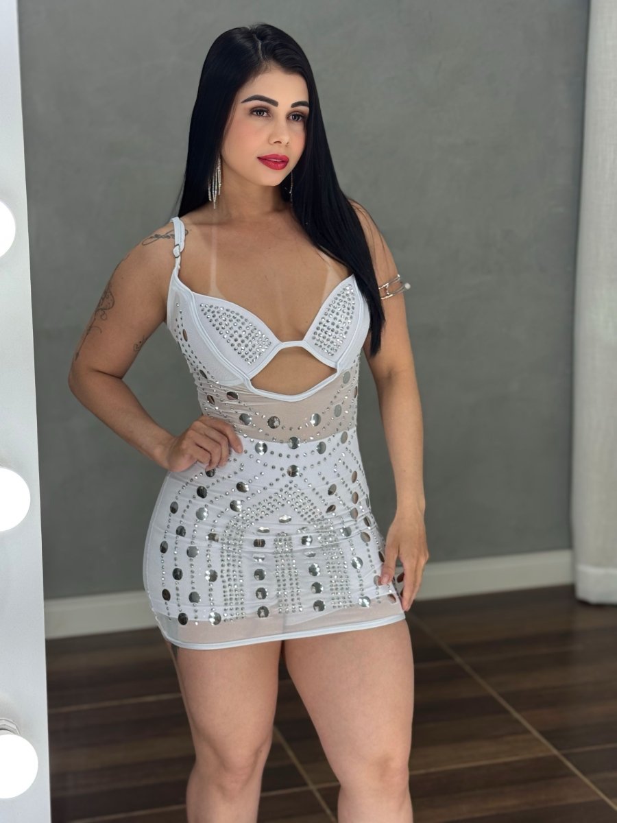 Vestido Curto Alana Tule e Strass | Look Balada com Recorte e Transparência - Preciosa by Catiuse Daniela