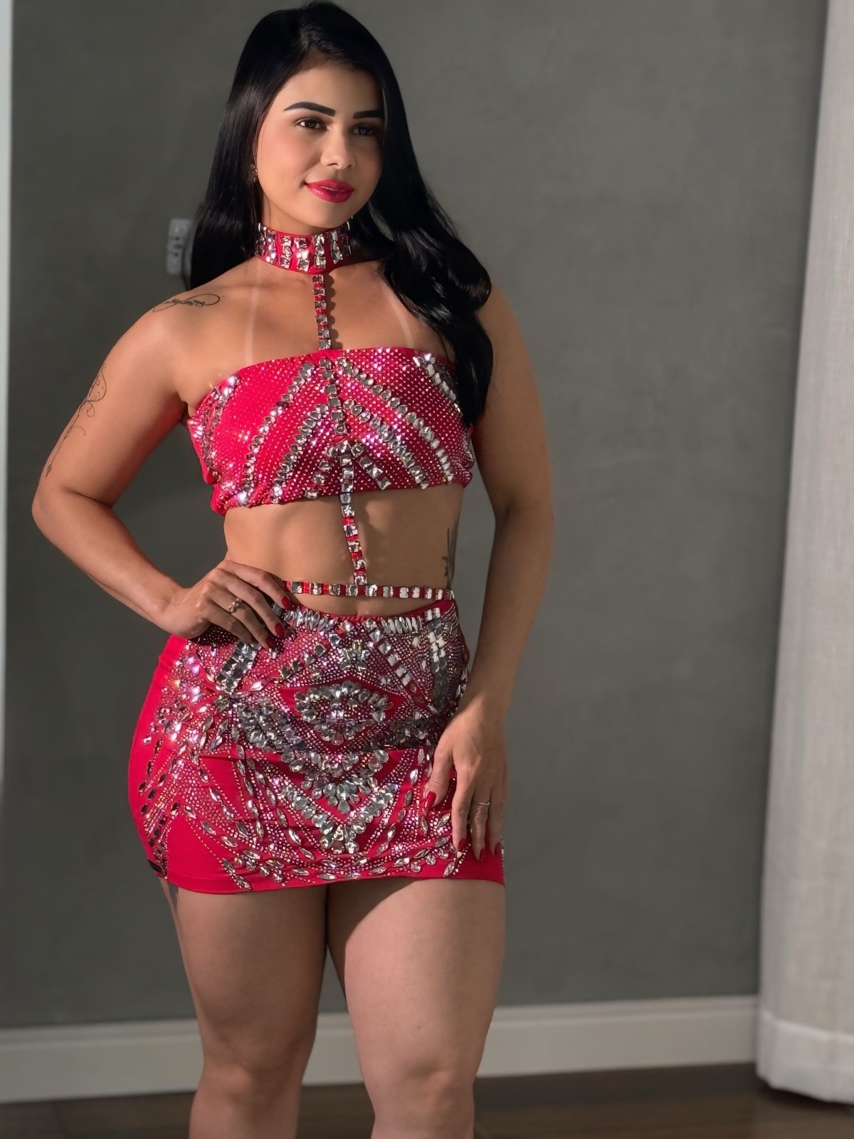 VESTIDO CURTO COM BRILHO TAIS - COLEÇÃO FESTAS - Preciosa by Catiuse Daniela