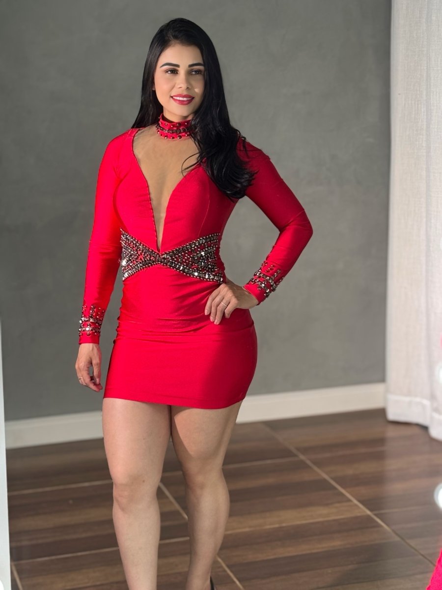 Vestido Curto Manga Longa Priscila | Decote Profundo e Pedrarias Luxo - Preciosa by Catiuse Daniela