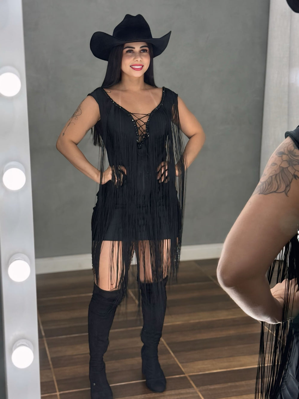 Vestido Dallas Western Luxo | Poliamida Beach Gloss com Bordado em Pedraria - Preciosa by Catiuse Daniela