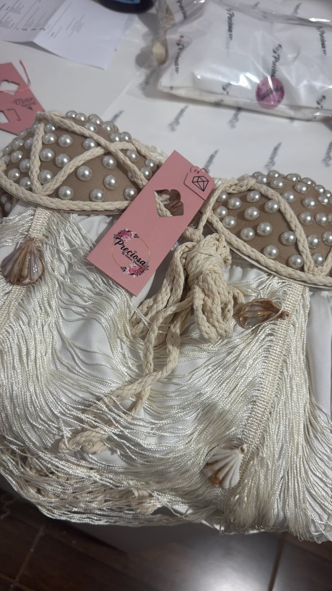 Vestido Franjas Conchas e Pérolas | Busto Artesanal e Look Réveillon Praia - Preciosa by Catiuse Daniela