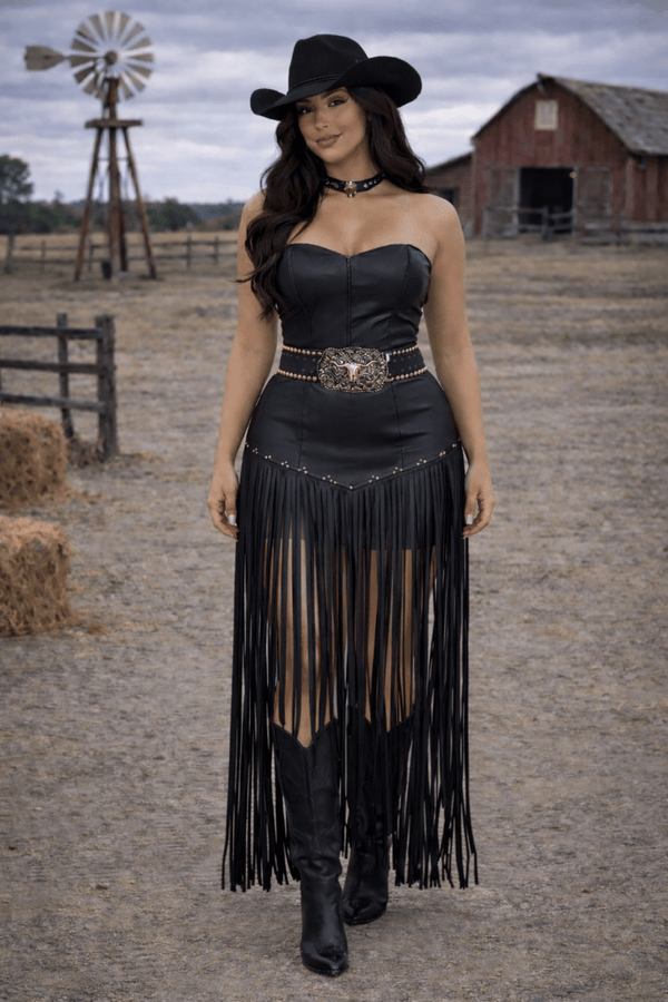 Vestido Gabi Luxo | Courino Estruturado e Franjas Longas Western - Preciosa by Catiuse Daniela