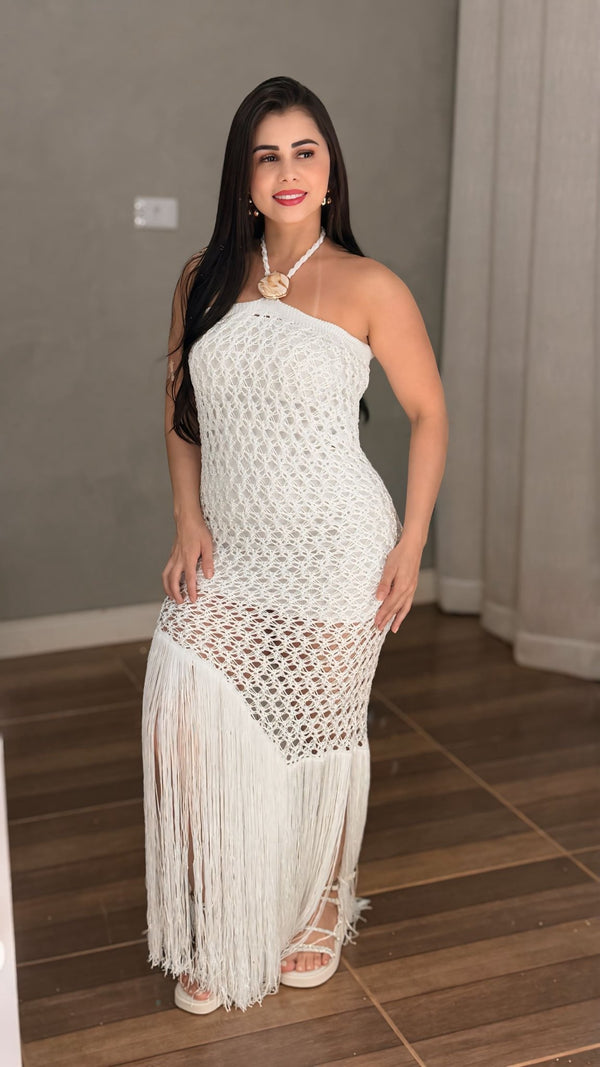 Vestido Longo Celebration e Resort Solar em Tricô de Fio Rayon Branco | Frente Única com Detalhe Orgânico, Sem Bojo, Costas Abertas e Franjas Longas - Preciosa by Catiuse Daniela