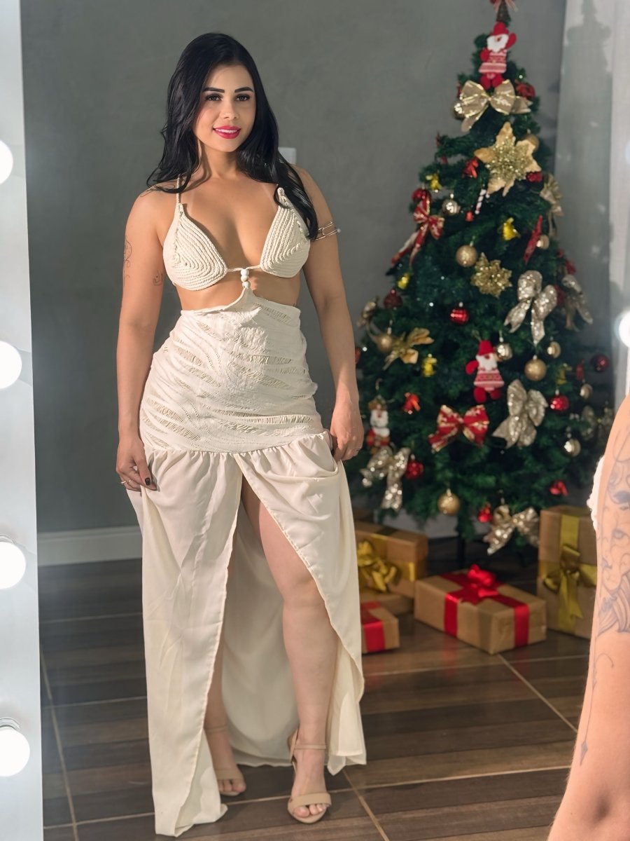 Vestido Longo Crochê e Malha | Fenda, Mousseline de Seda e Design Cut - Ou - Preciosa by Catiuse Daniela