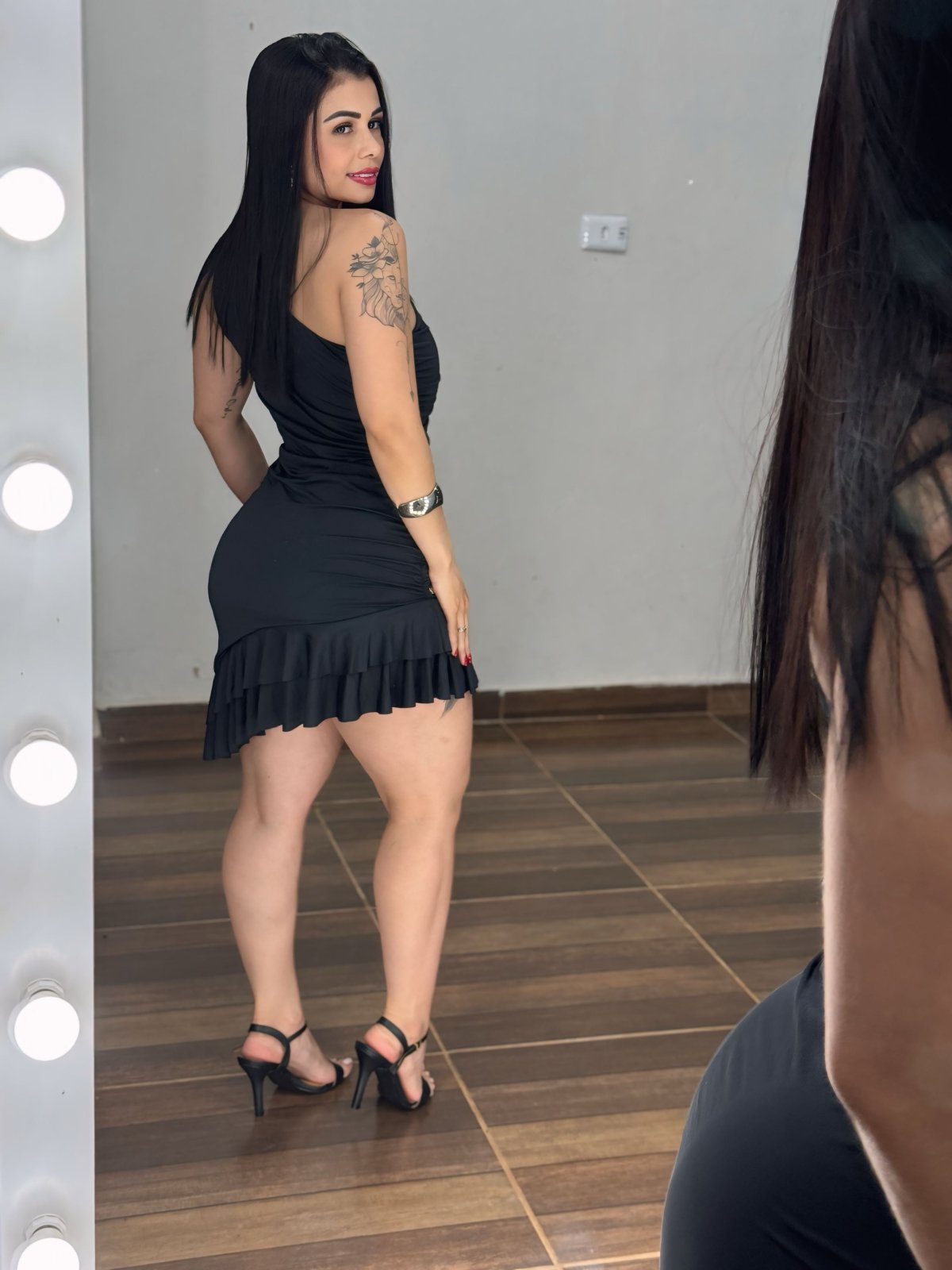 Vestido Macaquinho Camily: A Peça Perfeita para Festas de Fim de Ano - PAULA MELLO - Preciosa by Catiuse Daniela