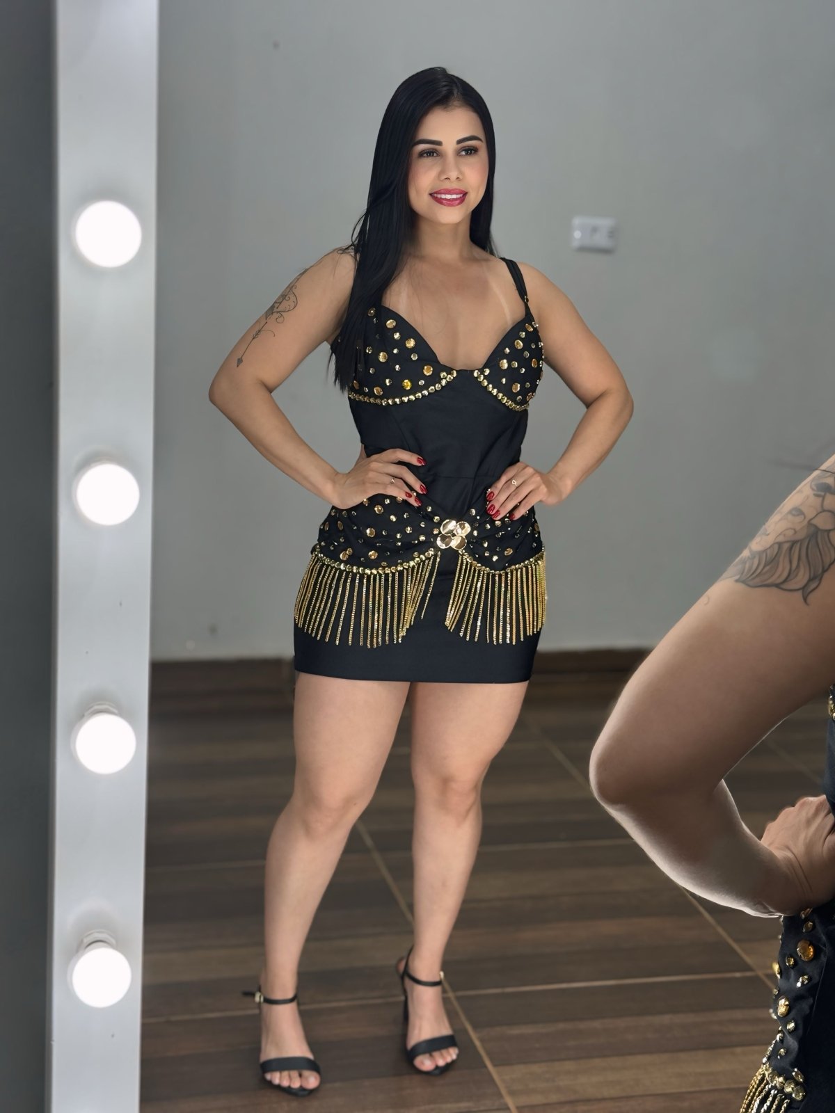 Vestido Curto Pedraria - Peça Única, Marca Preciosa by Catiuse Daniela.