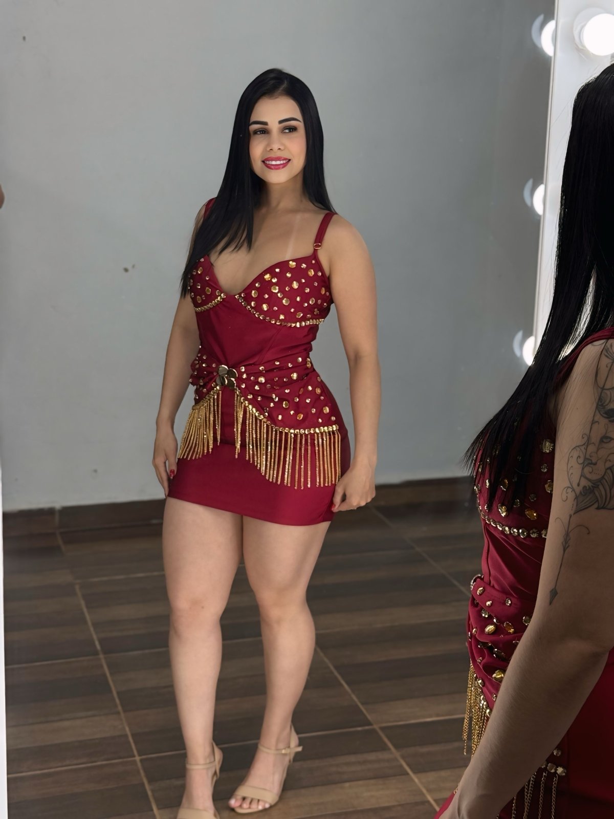 Vestido Balada em Poliamida Beach Gloss - Look de Festa Curto.