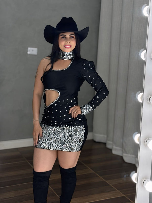 Vestido Ombro Só Helena | Pedrarias e Espelho Luxo, Recorte Cut - Out - Preciosa by Catiuse Daniela