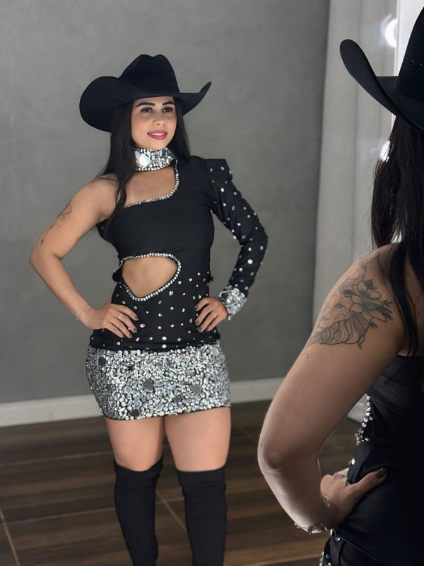 Vestido Ombro Só Helena | Pedrarias e Espelho Luxo, Recorte Cut - Out - Preciosa by Catiuse Daniela