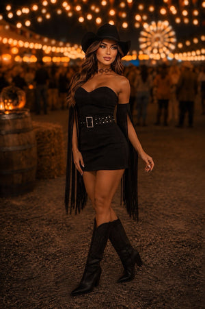 Vestido Western Texana Luxo | Suede Premium Tomara-que-Caia com Cinto e Franjas - Preciosa by Catiuse Daniela