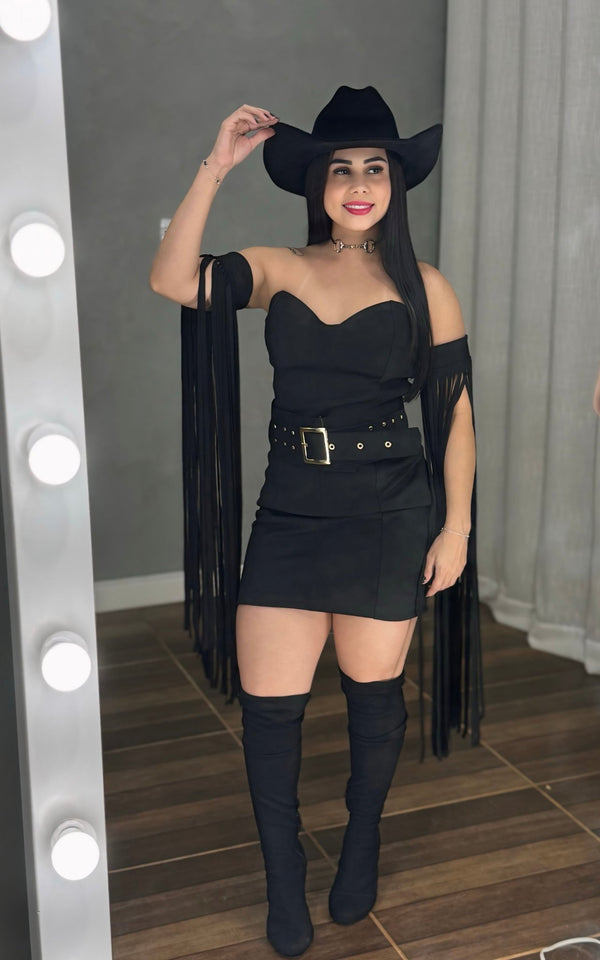 Vestido Western Texana Luxo | Suede Premium Tomara-que-Caia com Cinto e Franjas - Preciosa by Catiuse Daniela
