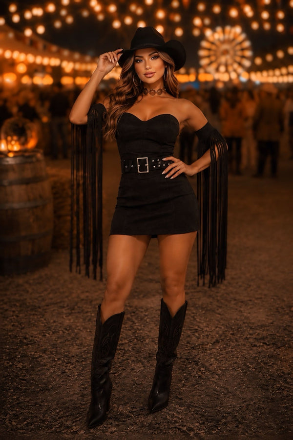 Vestido Western Texana Luxo | Suede Premium Tomara-que-Caia com Cinto e Franjas - Preciosa by Catiuse Daniela